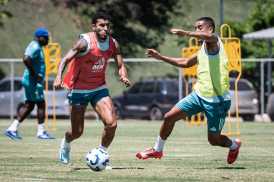 Imagens do treino do Cruzeiro, nesta segunda-feira (10), na Toca da Raposa II