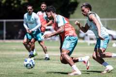 Imagens do treino do Cruzeiro, nesta segunda-feira (10), na Toca da Raposa II