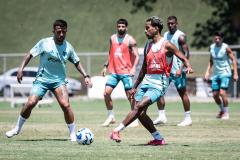 Imagens do treino do Cruzeiro, nesta segunda-feira (10), na Toca da Raposa II