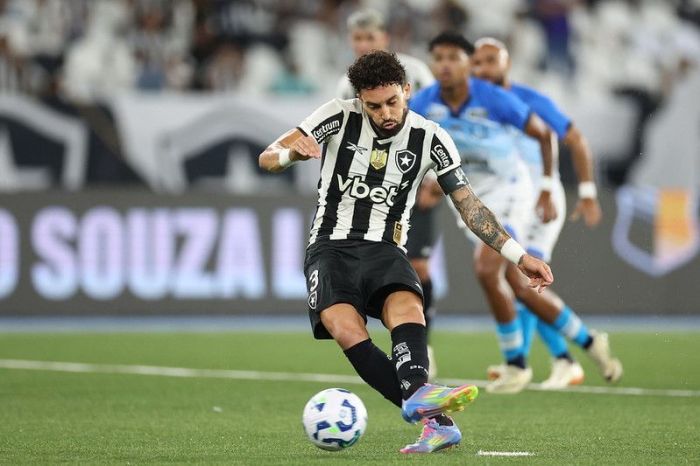 Alex Telles Botafogo Capital