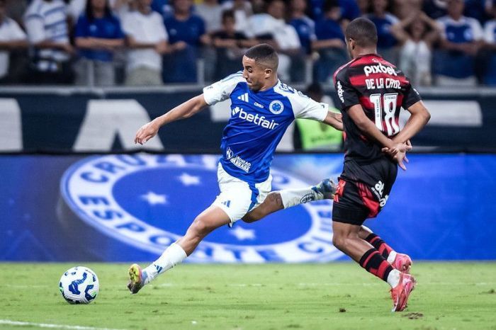 Lances do segundo tempo do jogo entre Cruzeiro e Flamengo pelo Brasileiro