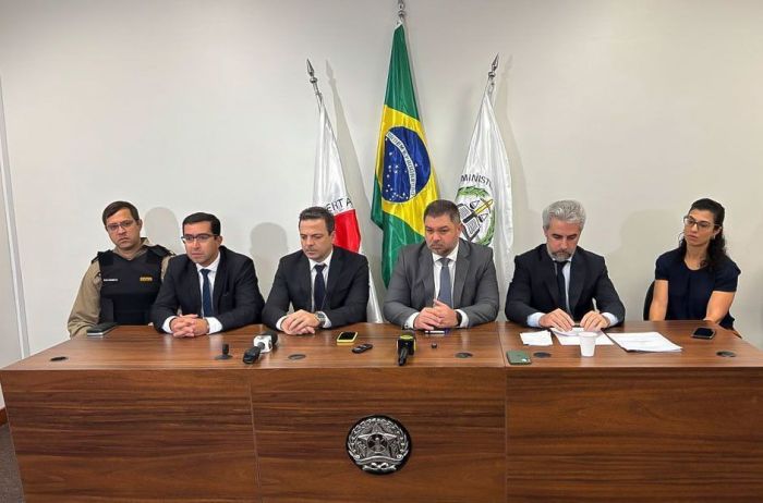 As autoridades apresentaram detalhes da investigação do caso em entrevista coletiva nesta terça-feira (20) 