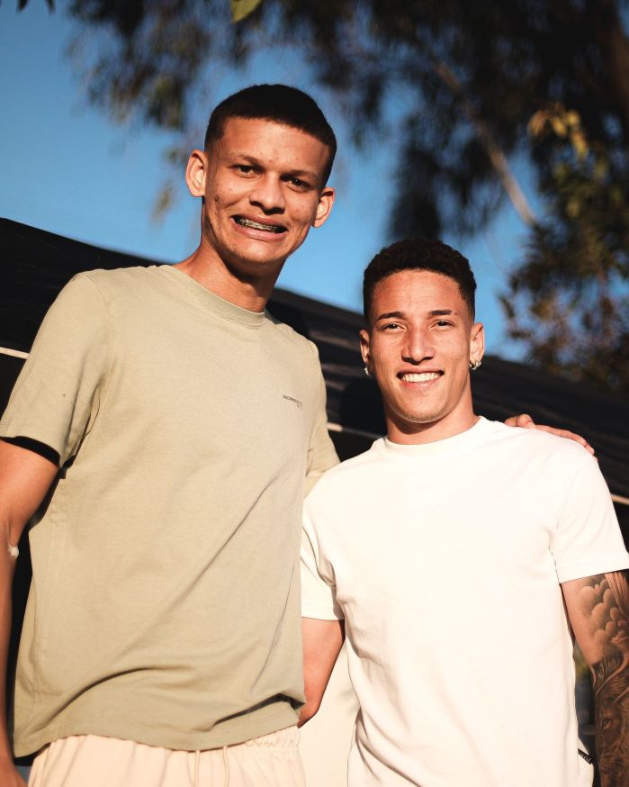 Janderson (esq) e Robert (dir) em vitória do Cruzeiro sub-20