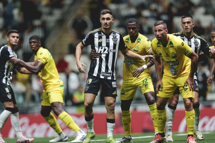 João Marcelo em ação pelo Atlético contra o Bucaramanga na Copa Sul-Americana João Marcelo em ação pelo Atlético contra o Bucaramanga na Copa Sul-Americana