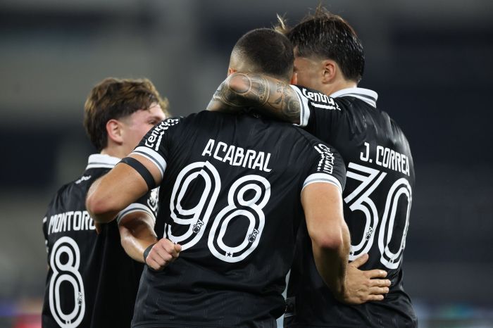 Montoro, Arthur Cabral e Joaquín Correa vibram com gol do Botafogo no Nilton Santos