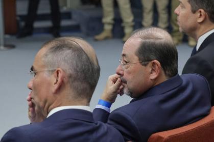 Advogados dos sete réus na primeira sessão do caso que analisa se eles são culpados por suposta tentativa de golpe de Estado