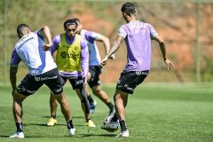 Com novidades, América dá sequência à preparação para duelo com Operário