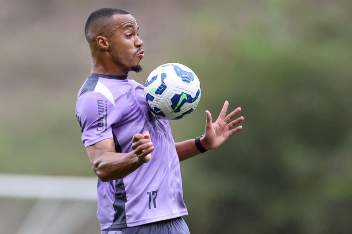 Marlon Freitas será o capitão do Botafogo contra o Vasco