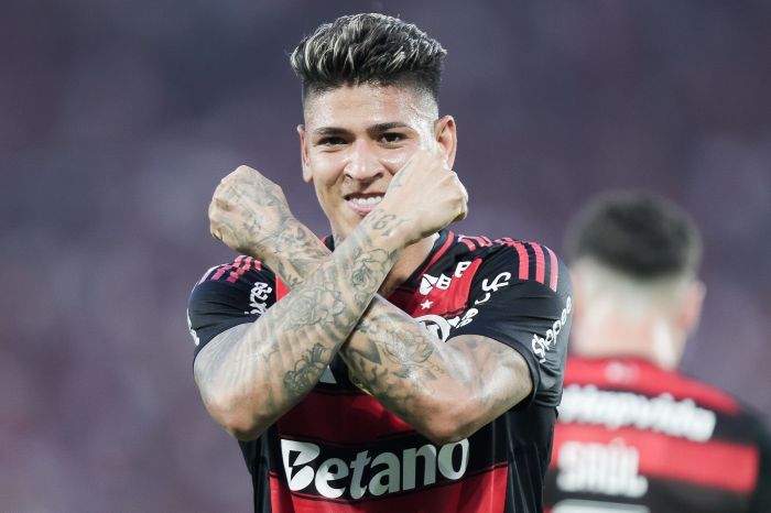 Flamengo x Vasco: Carrascal marca seu primeiro gol pelo Rubro-Negro em clássico no Maracanã