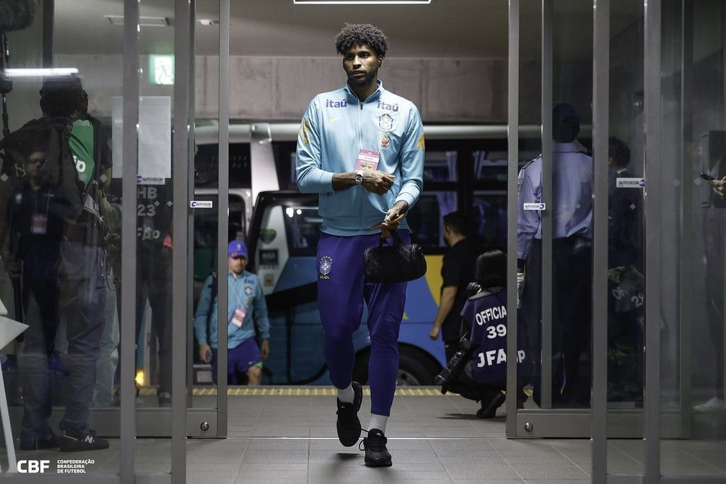 Convocado na Seleção, Hugo Souza assume papel de embaixador para jovens