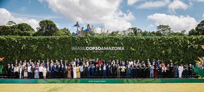 Foto de família na Cúpula de Líderes, na COP 30