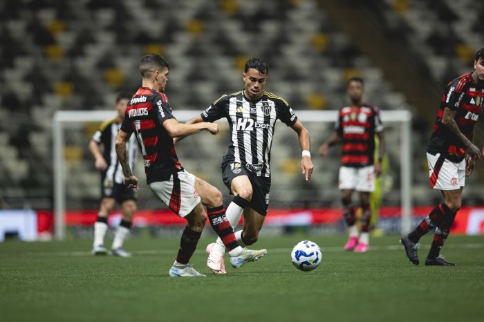 Reinier em ação pelo Atlético contra o Flamengo pelo Brasileirão