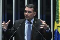Flávio Bolsonaro cobra apoio da esquerda à CPMI do Master e diz não ter 'nada a esconder'
