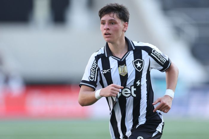 Botafogo x Fortaleza: Montoro fez o gol do Glorioso no primeiro tempo no Nilton Santos