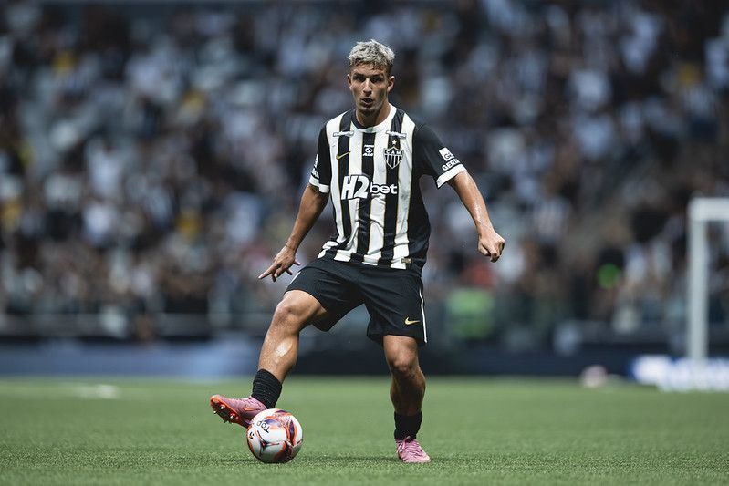 Atlético avança por empréstimo de meia a clube europeu