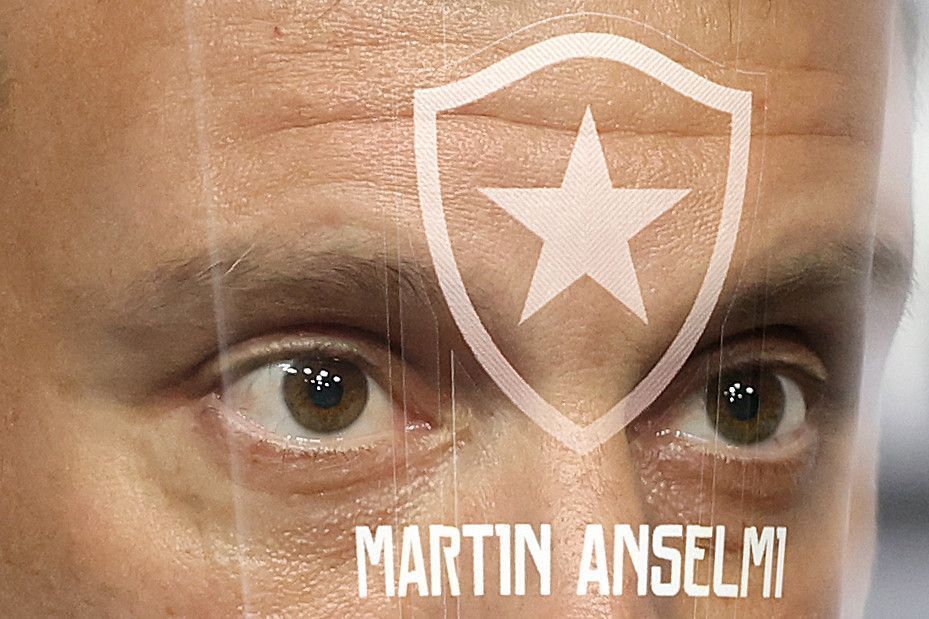 Martín Anselmi é demitido pelo Botafogo
