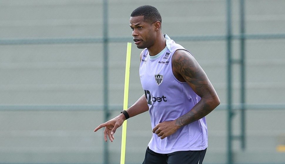 Júnior Santos toma atitude após 'sumiço' no Atlético; entenda