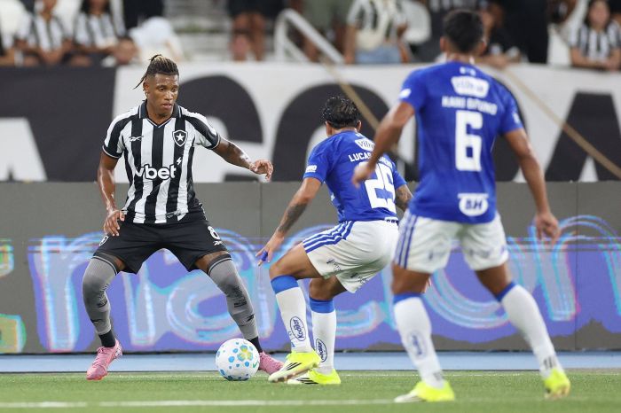 Botafogo e Cruzeiro se enfrentaram no Nilton Santos pelo Campeonato Brasileiro