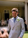 João Silva mostra novos registros de casamento da irmã