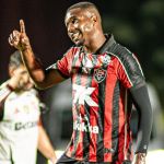 Jair Ventura lamenta desfalque importante no Vitória: 'Melhor momento da carreira'