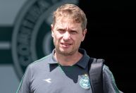 Seabra relembra trabalho no Cruzeiro para explicar adaptação no Coritiba