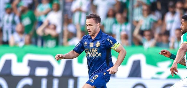 Arthur é baixa no Grêmio diante do Atlético