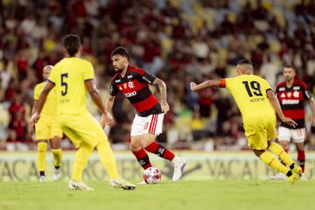 Lucas Paquetá em ação na semifinal entre Flamengo e Madureira