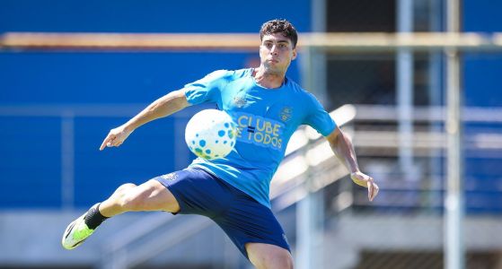 Nardoni chegou ao Grêmio em transferência do Racing-ARG