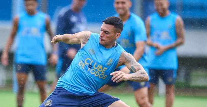Pavon é o substituto imediato de Tetê