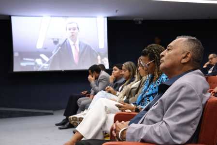 Familiares de Marielle e Anderson acompanhar o julgamento na primeira fileira