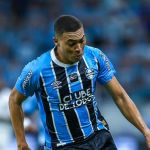 Grêmio tem titular pendurado que pode perder GreNal decisivo pelo Gauchão