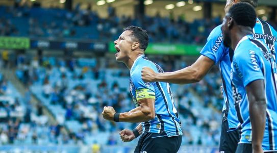 Marlon marcou o gol da vitória do Grêmio sobre o Atlético