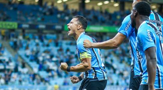 Marlon marcou o gol da vitória do Grêmio sobre o Atlético