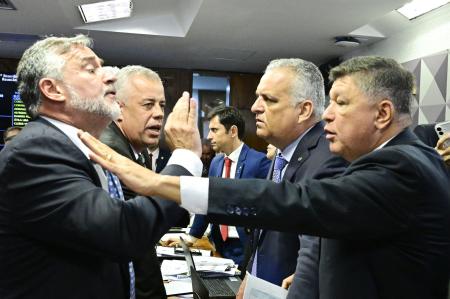 Paulo Pimenta (PT-RS) partiram pra cima da presidência após o resultado