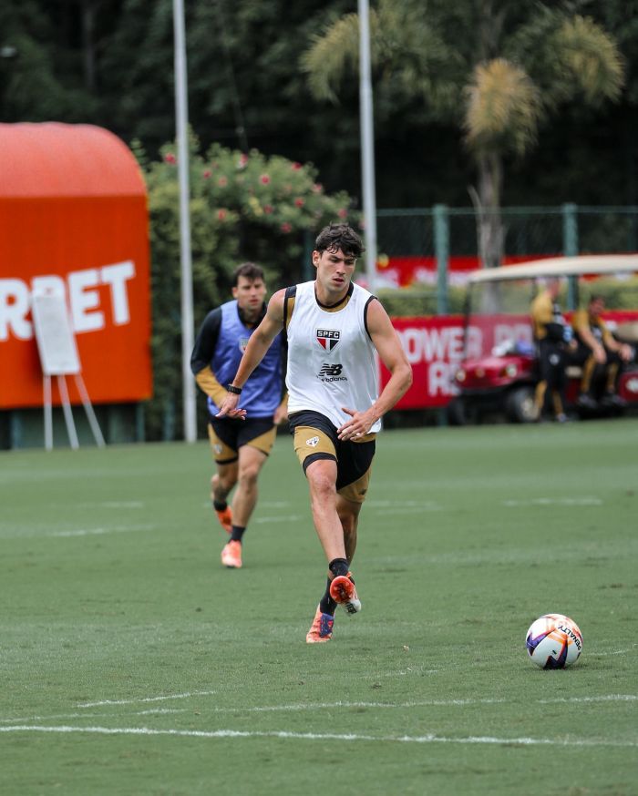 Ferraresi foi importante no São Paulo em 2025 e jogará no Botafogo nesta temporada