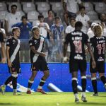 Vasco olha o mercado em busca de reforços pontuais para o técnico Renato Gaúcho