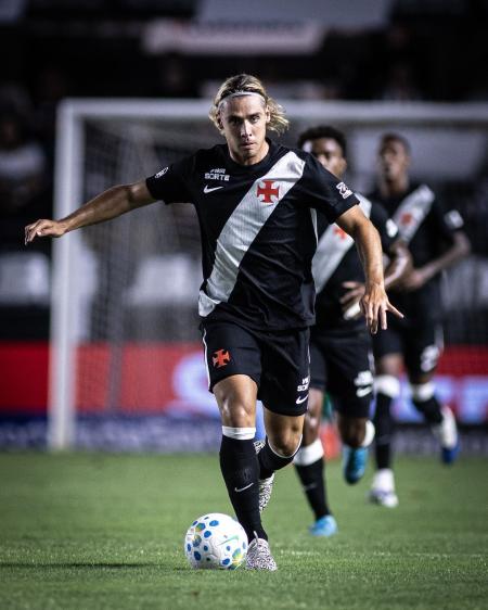 Spinelli é um dos reforços do Vasco para a temporada 2026