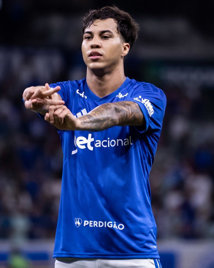 Atacante do Cruzeiro, Kaio Jorge traça ‘meta’ de gols para a temporada 2026