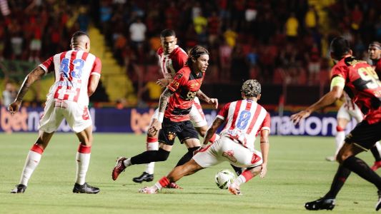 Sport e Náutico empatam na final do Pernambucano
