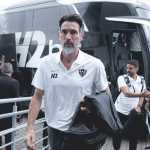 Domínguez defende jogadores criticados no Atlético: 'Mesmos objetivos, um novo caminho'