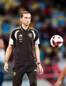 Filipe Luís durante entrevista coletiva do Flamengo