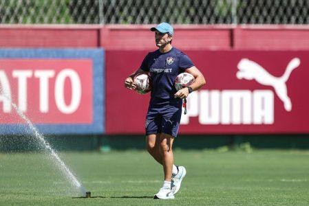 Zubeldía não contará com Bernal na final do Carioca