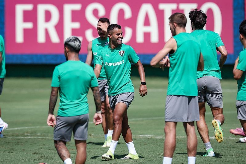 Reforço do Fluminense é regularizado e pode estrear contra o Remo