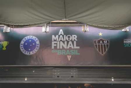 Mineirão 'envelopado' para Cruzeiro x Atlético, pela final do Campeonato Mineiro 2026