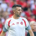 Técnico do Inter, Pezzolano reclama da arbitragem após título gaúcho do Grêmio