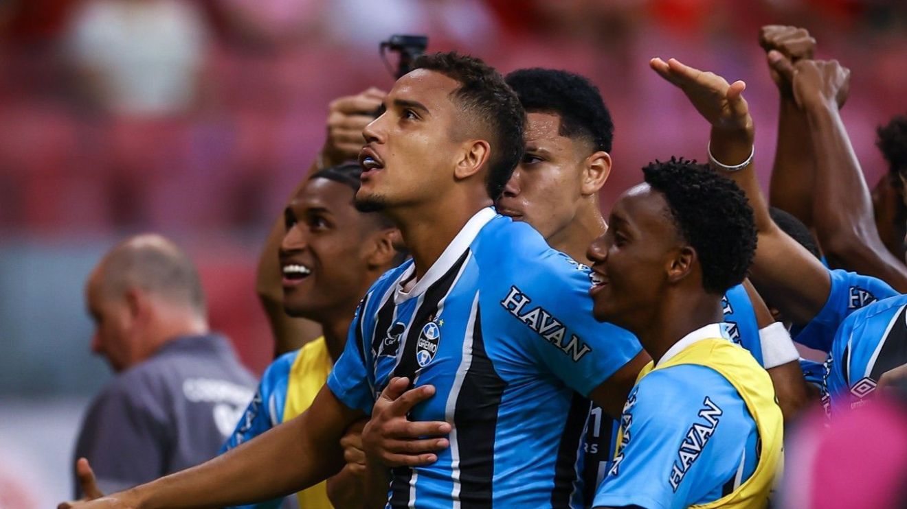 Grêmio empata com Inter no Beira-Rio e conquista título do Campeonato Gaúcho 2026