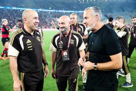 José Boto e Leonardo Jardim após conquista do Campeonato Carioca na estreia do treinador no Flamengo