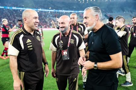 José Boto e Leonardo Jardim após conquista do Campeonato Carioca na estreia do treinador no Flamengo