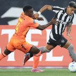 Botafogo perde para o Barcelona-EQU em casa e é eliminado da Libertadores