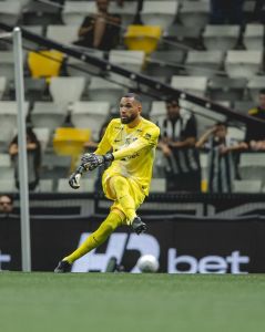 Everson tinha tomado 27 gols no Brasileiro, mas encerra a edição com 31